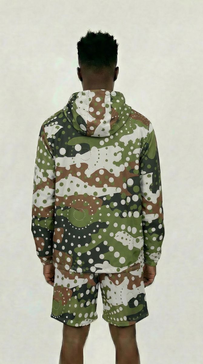 Essence Windbreaker - JaneAustins